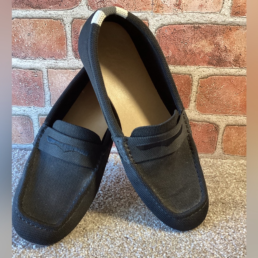 Tbb womens lightweight mesh loafers size 10.5